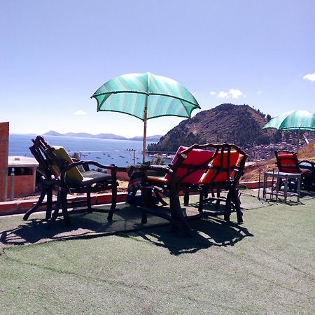 Hostal Resto Bar Flor De Mi Tierra Copacabana (Lake Titicaca) Exterior foto