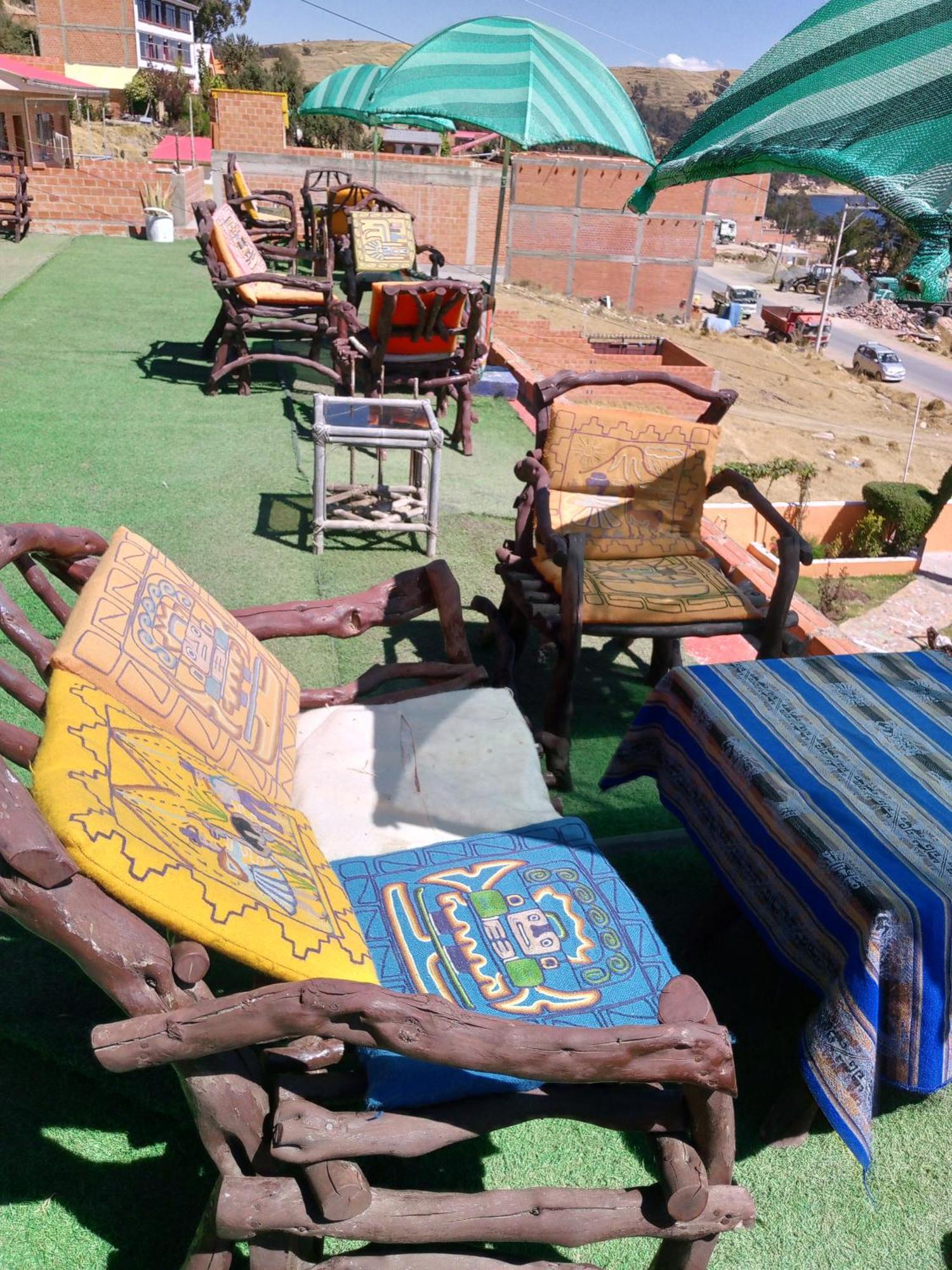 Hostal Resto Bar Flor De Mi Tierra Copacabana (Lake Titicaca) Exterior foto